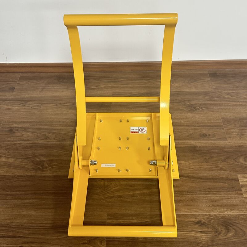 Powder-coated Temporary Road Barrier HiTOMARUKUN modular system offers traffic control and enhanced safety at work zones